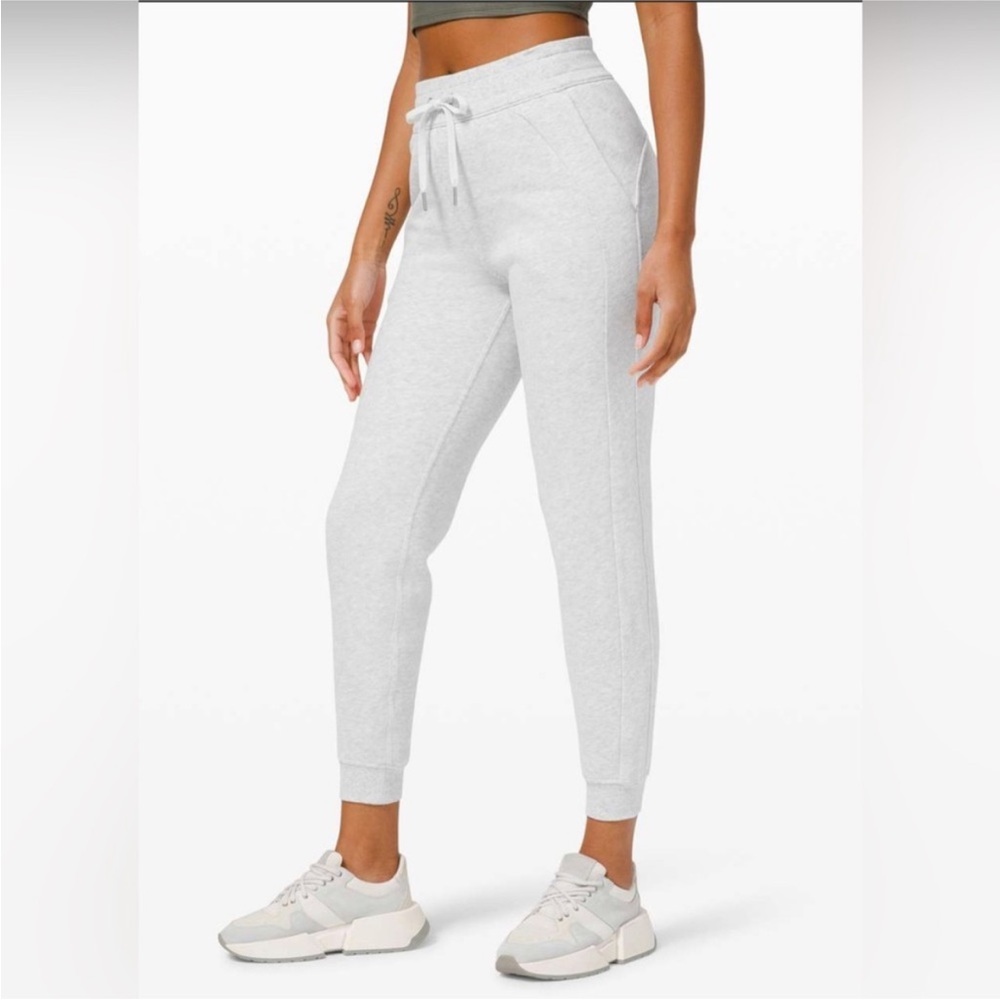Lululemon Scuba High-Rise Jogger *Fleece 28” - Heathered Core Ultra Light Grey 6